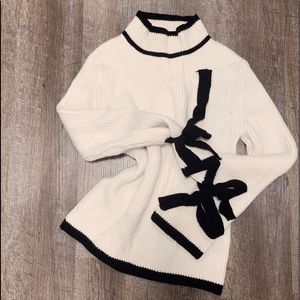 White Women’s Turtle Neck Sweater (Knitwear)